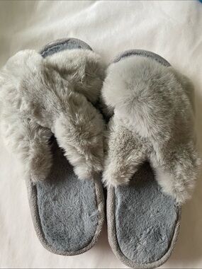 🦩Fuzzy soft slippers🦩